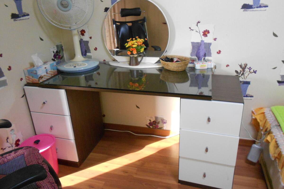 Kamar Twin | Seprai premium, isi minibar gratis, meja kerja, dan Wi-Fi gratis