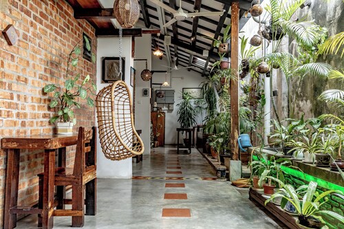 Palm Mansion Boutique Suites