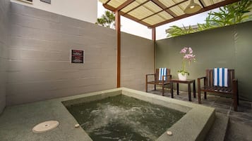 別墅 (Jacuzzi) | 私人游泳池
