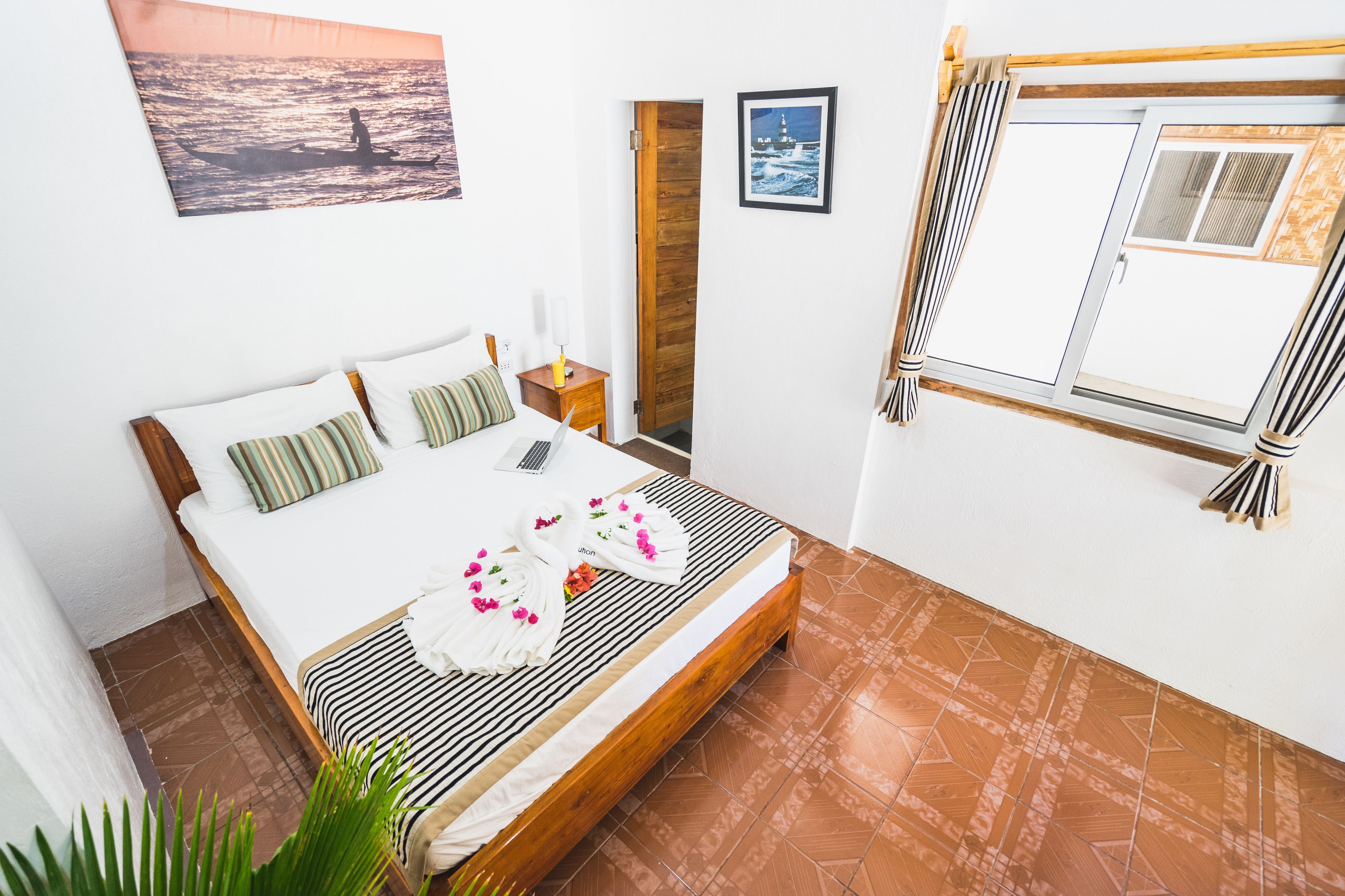 1 bedroom, in-room safe, bed sheets