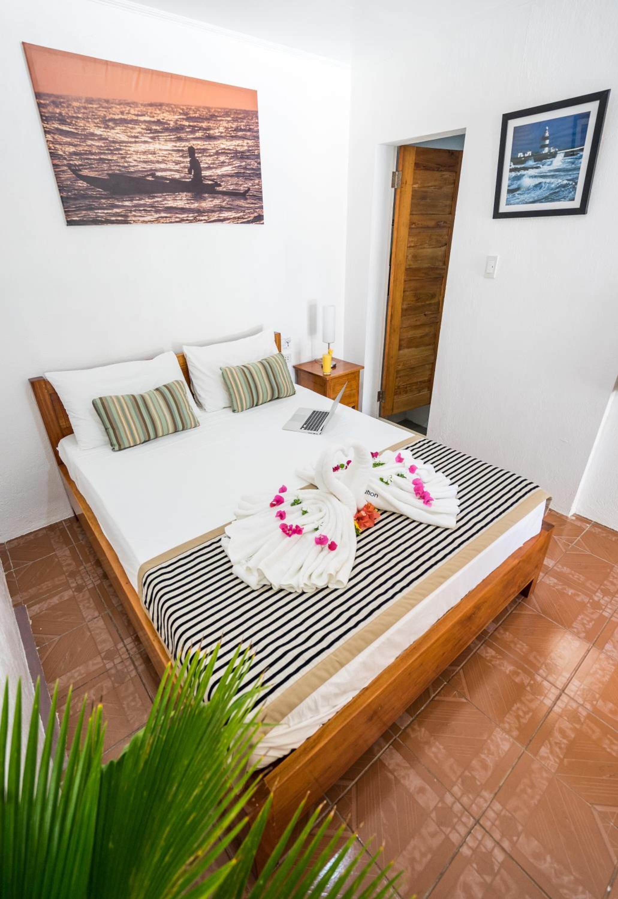 1 bedroom, in-room safe, bed sheets