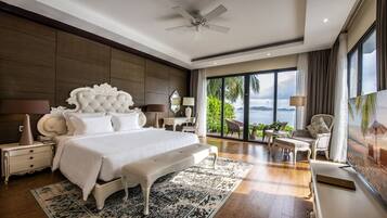 Minibar, in-room safe, desk, blackout curtains