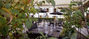 卡魯日社區酒店