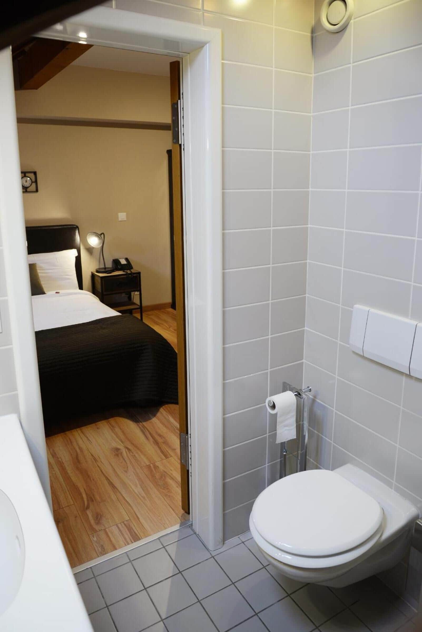 romantic room | bathroom | shower, free toiletries, hair dryer, towels