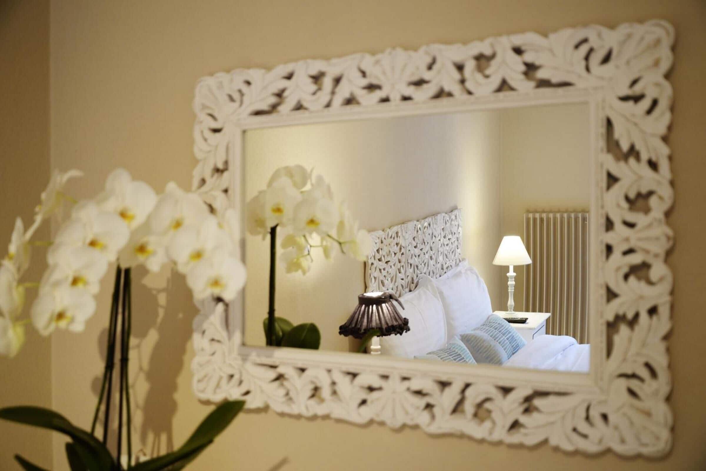 double room, city view | individually decorated, individually furnished, desk, free wifi