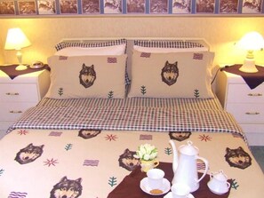 Egyptian cotton sheets, premium bedding, down comforters