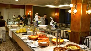 Daily buffet breakfast for a fee - Hotel Solana (Arinsal)