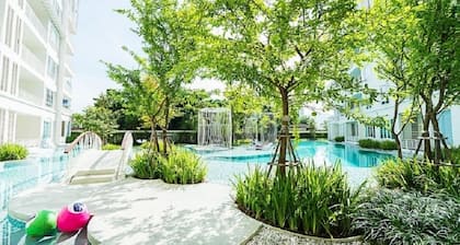 Summer Huahin Condo Pool View by Dome