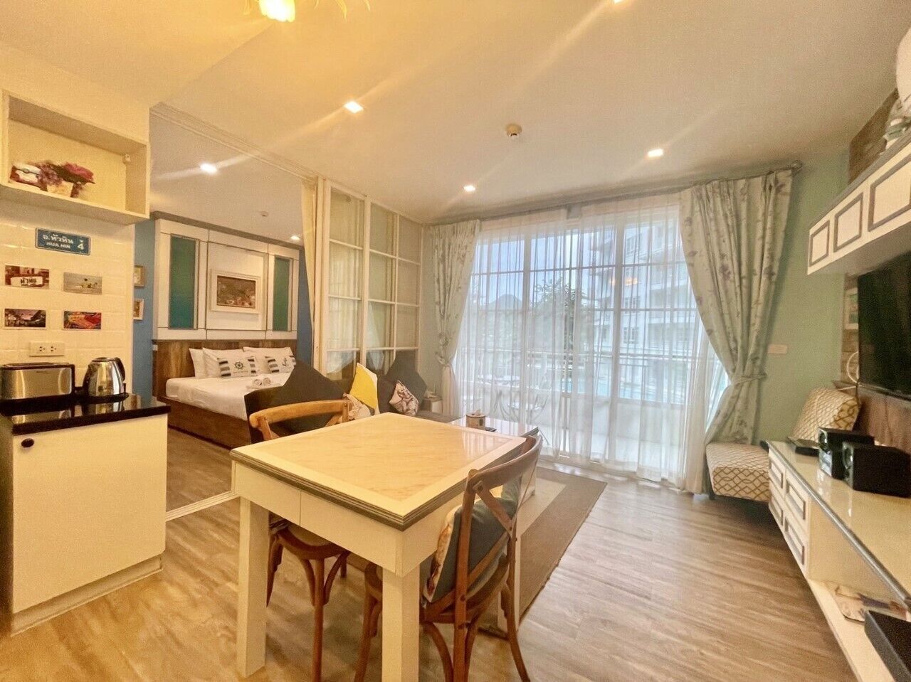 Exclusive Apartment | 1 bedroom, desk, blackout drapes, free WiFi