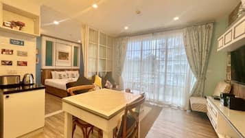 Exclusive Apartment | 1 bedroom, desk, blackout curtains, free WiFi