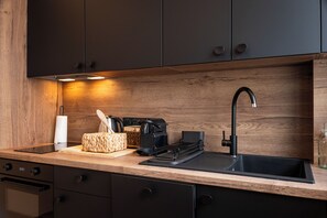 Studio | Private kitchen - Nouvel Hôtel & Appartements (Oyonnax)