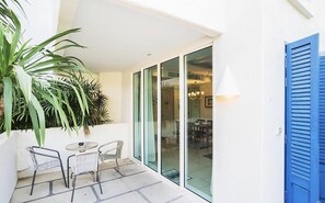 Exclusive Apartment | Terrace/patio - Chelona Huahin Condo Garden View by Dome (Hua Hin)