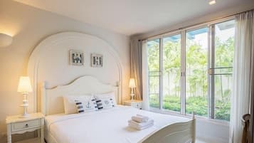 Exclusive Apartment | 1 bedroom, desk, blackout curtains, free WiFi