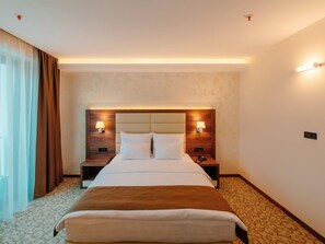Premium bedding, minibar, in-room safe, desk