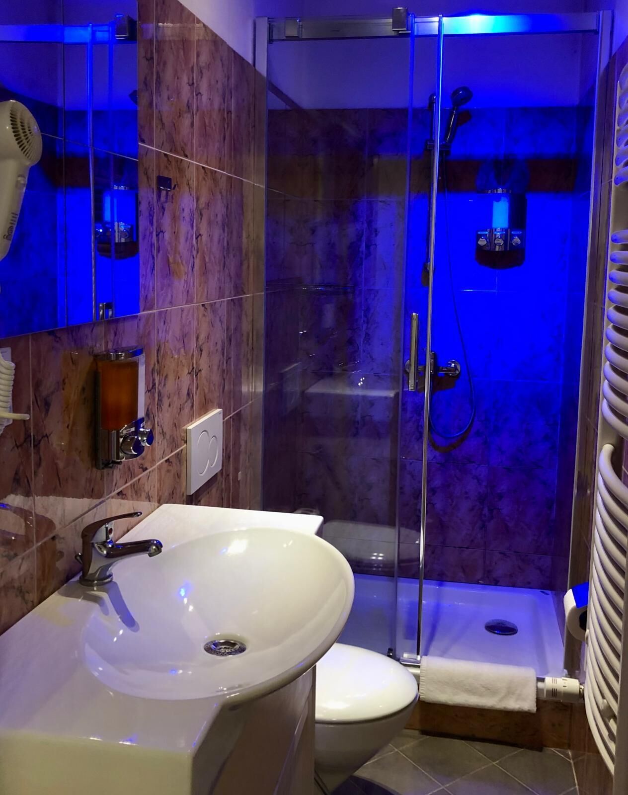 Dolce Vita Suites Hotel