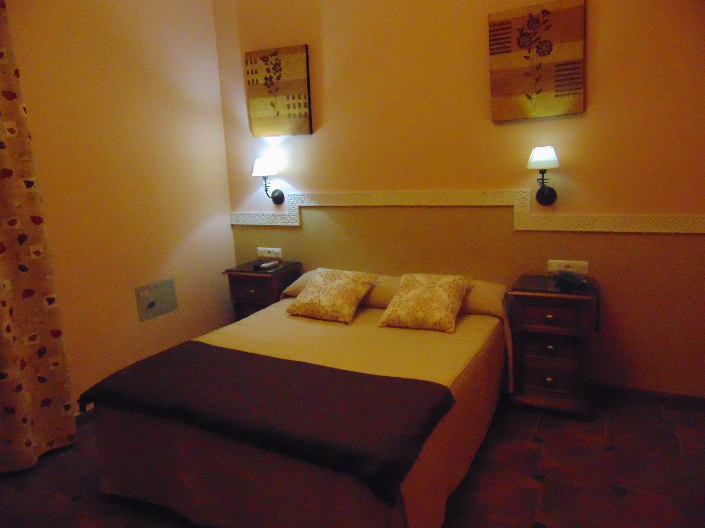 double or twin room, private bathroom, mountain view | in-room safe