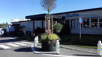 EntrĂ©e de lâhĂ©bergement