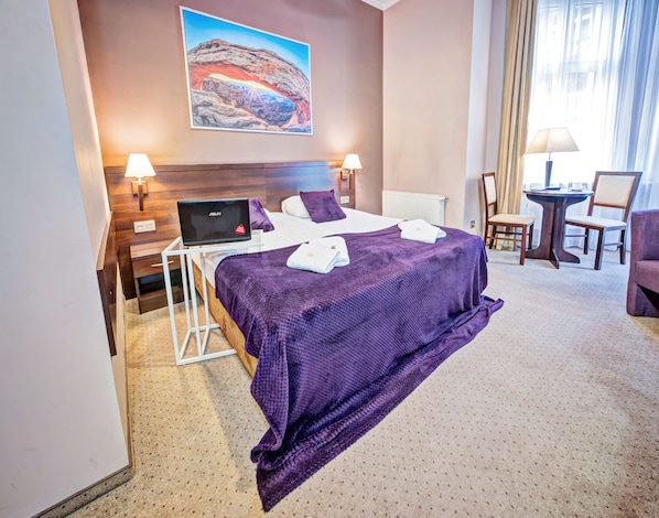 Deluxe Double or Twin Room, Balcony | Premium bedding, desk, iron/ironing board, free WiFi