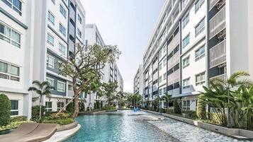 Outdoor pool, pool loungers