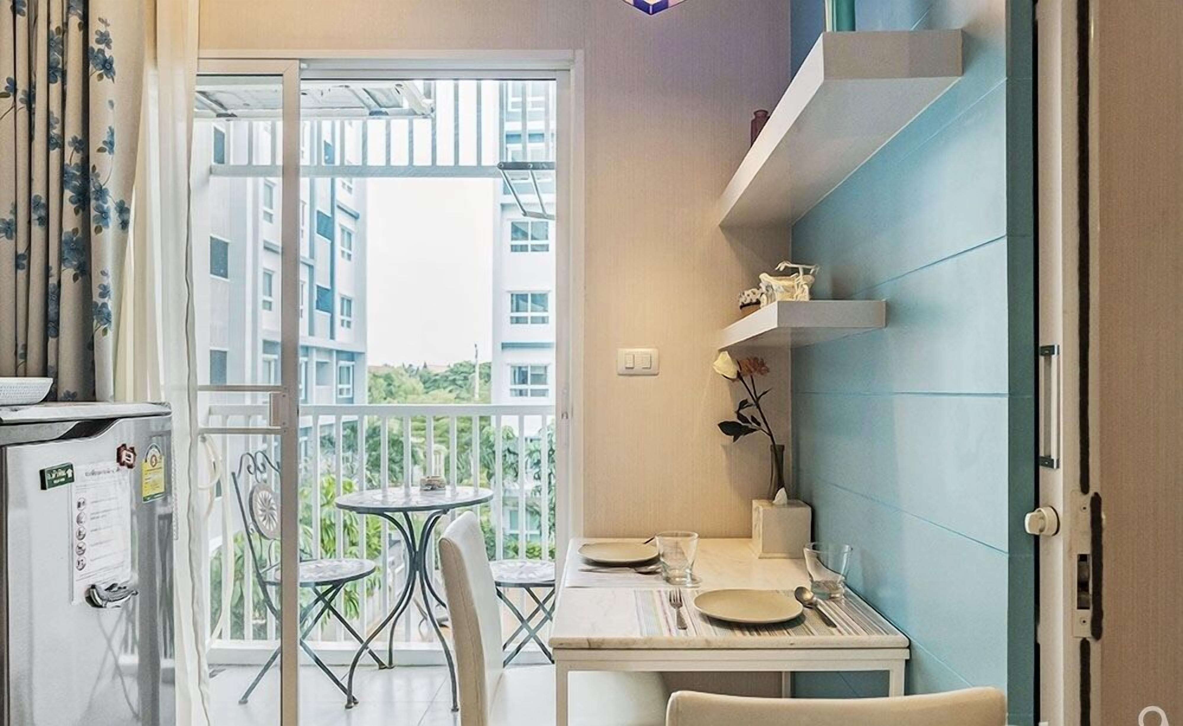 Deluxe Apartment | In-room dining