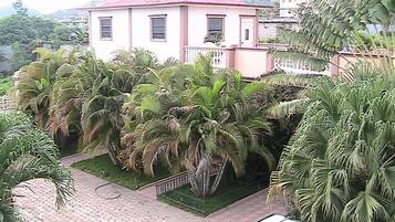 Mặt tiền nơi lưu trú