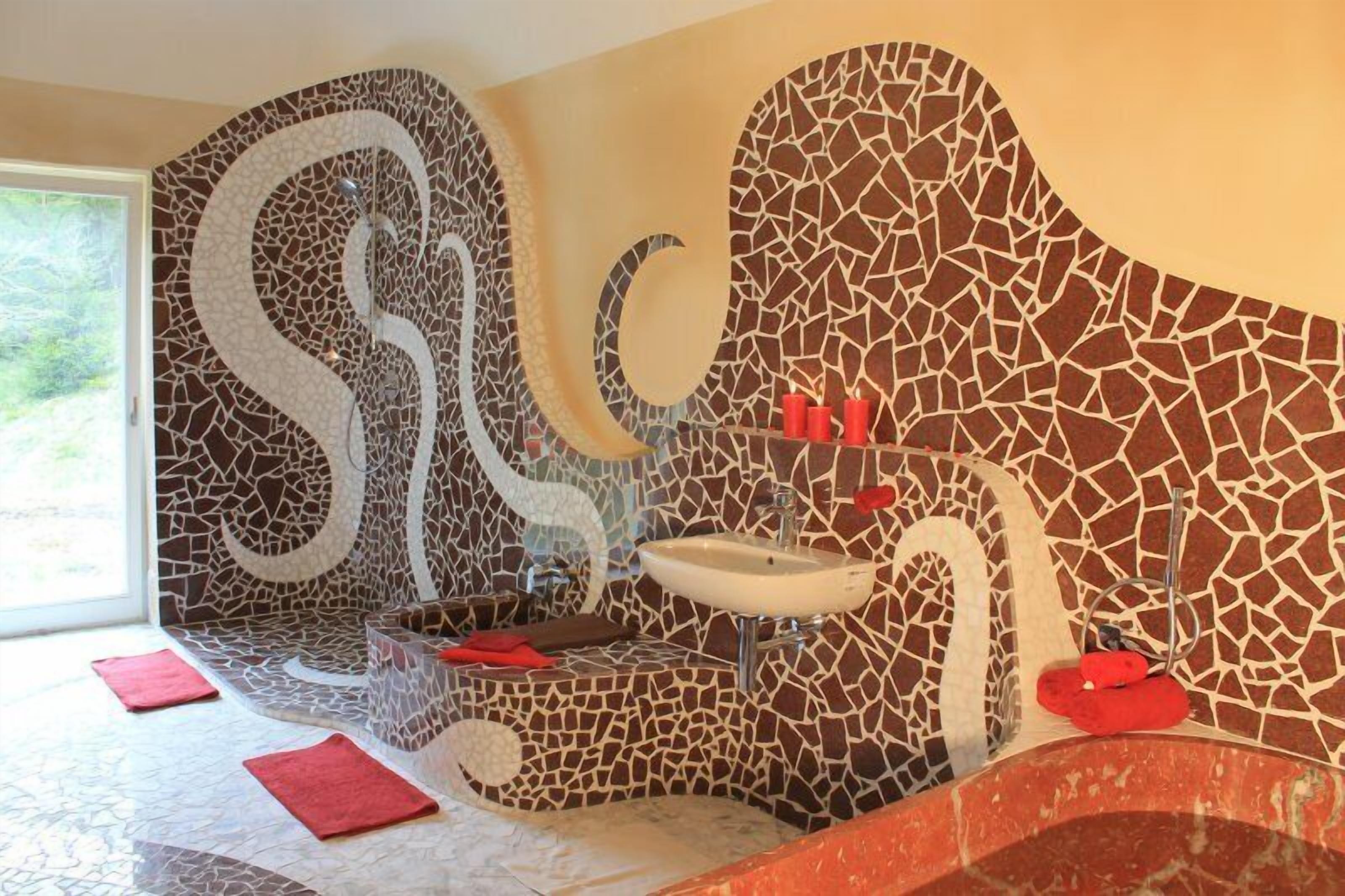 shower, free toiletries, hair dryer, dressing gowns