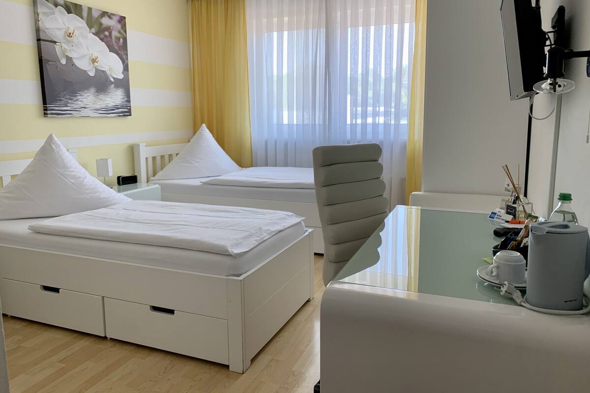 Twin Room | Premium bedding, desk, iron/ironing board, free WiFi