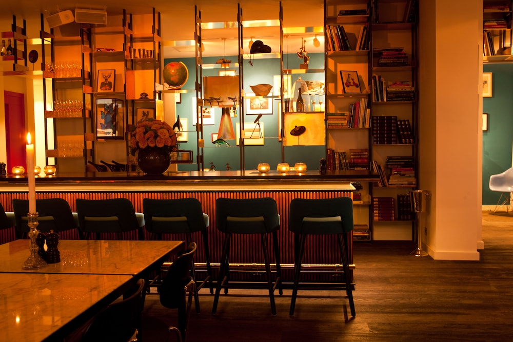 Vesper Hotel by null