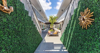 Seaside All Suites Hotel