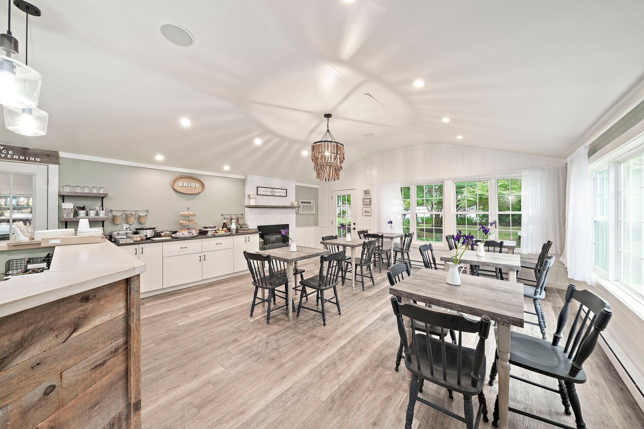 Ilmainen mannermainen aamiainen 