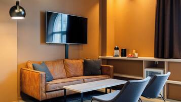 Suite Junior | Surmatelas, bureau, chambres insonorisées, Wi-Fi gratuit