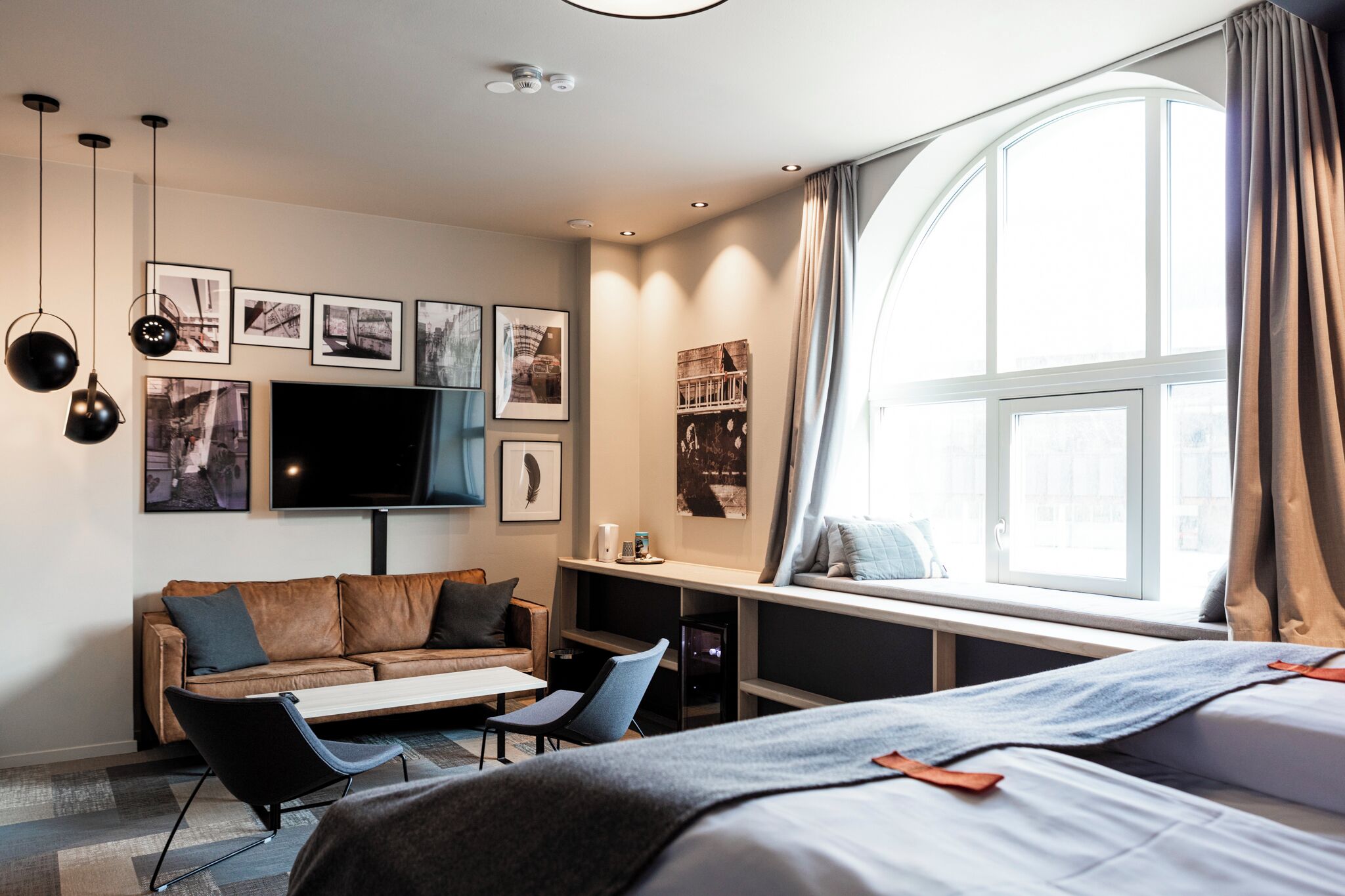 junior suite | pillow-top beds, desk, soundproofing, free wifi