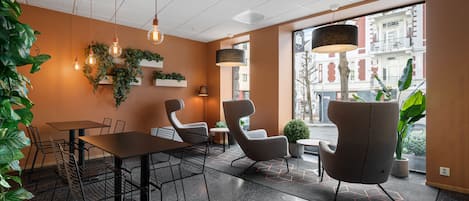 Sala de estar en el lobby