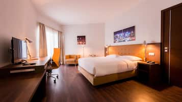 Coffres-forts dans les chambres, bureau, Wi-Fi gratuit, draps fournis