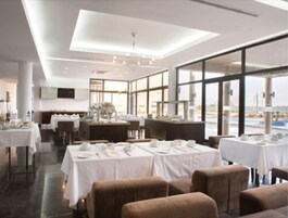 Desayuno buffet incluido todos los días 