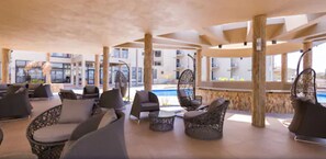 2 bars/lounges, poolside bar - VIP Executive Tete (Tete)