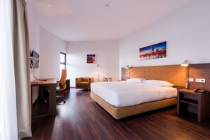 Standard Room | In-room safe, desk, free WiFi, bed sheets - VIP Executive Tete (Tete)