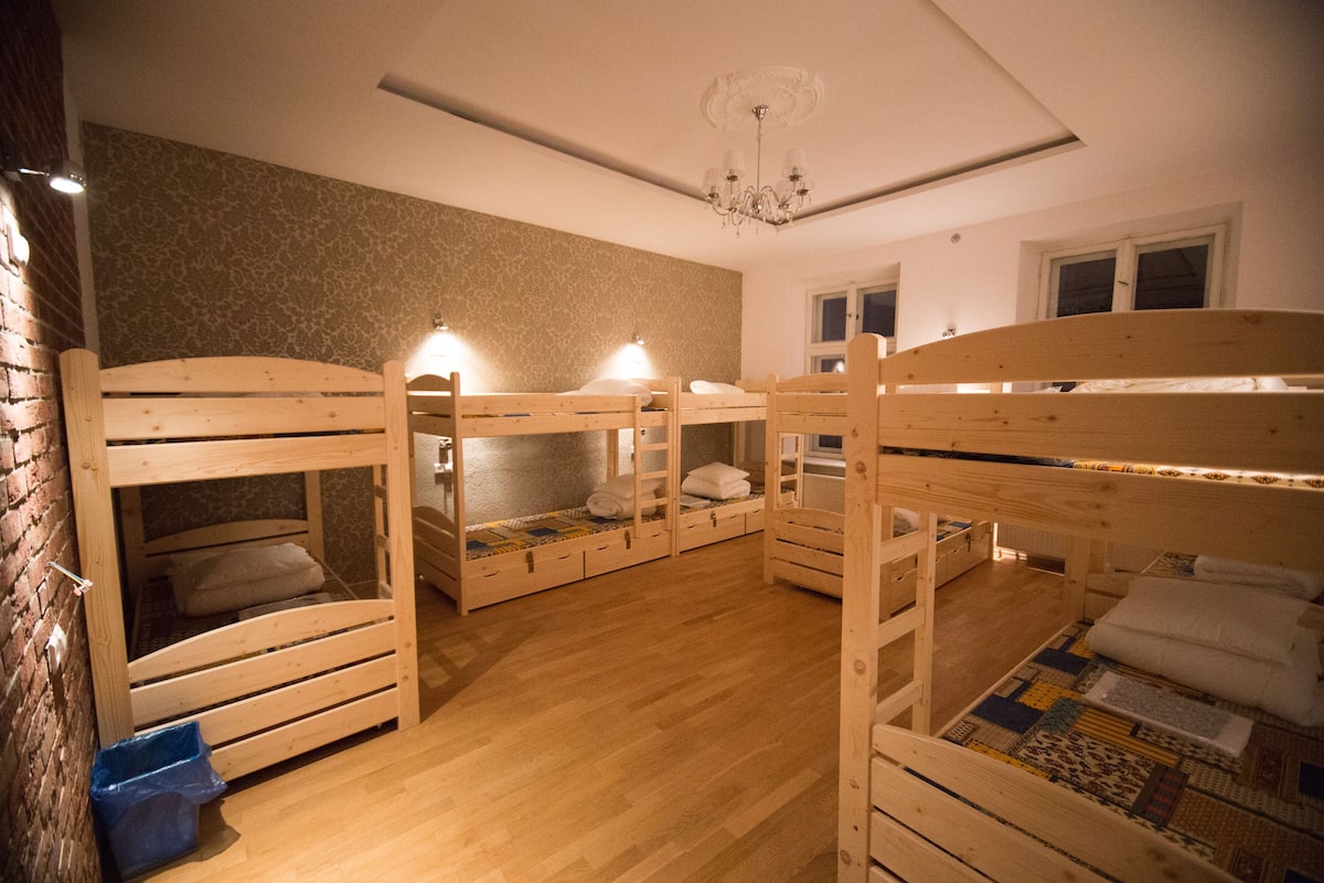 Shared Dormitory, Shared Bathroom (1 bed a dormitory for 12 people)