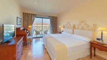 Double Room | Minibar, in-room safe, desk, laptop workspace