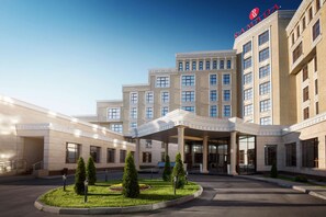Exterior - Ramada by Wyndham Almaty (Almaty)