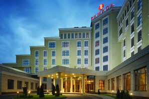 Exterior - Ramada by Wyndham Almaty (Almaty)