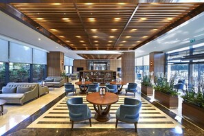 Sala de estar en el lobby