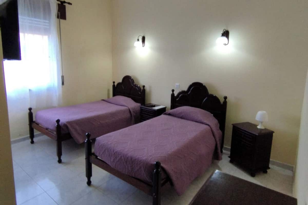 In-room safe, free WiFi, bed sheets