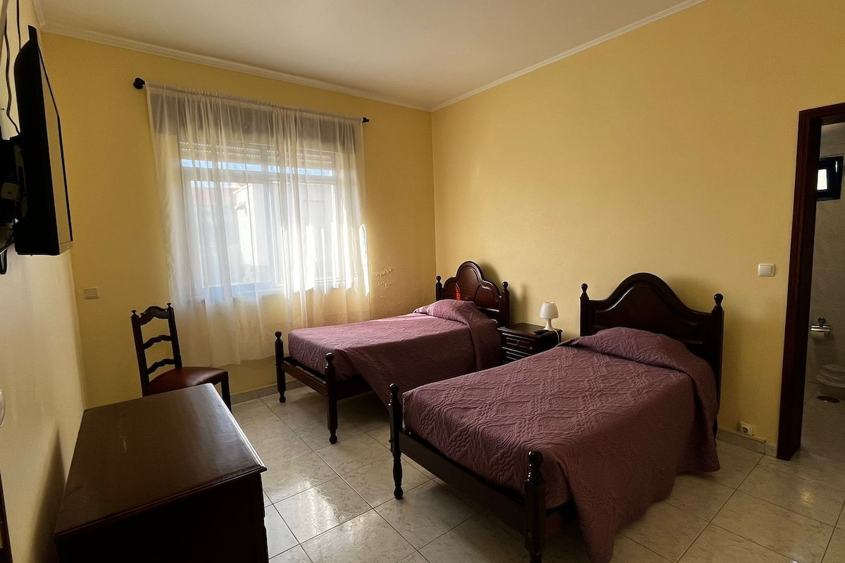 In-room safe, free WiFi, bed sheets