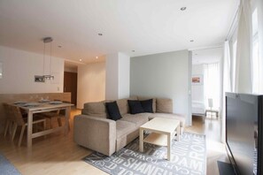 Appartement Familial, 4 chambres, terrasse, vue jardin (Excl. One-time service fee of 210 EUR)