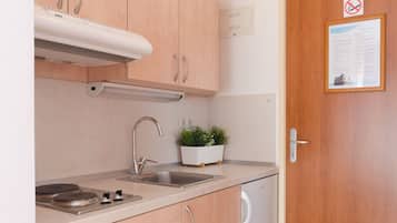 Standard Studio, 1 Double Bed, Non Smoking, Balcony | Private kitchen | Fridge, stovetop, coffee/tea maker