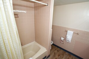 Standard Double Room, 2 Double Beds | Desk, iron/ironing board, free WiFi, bed sheets - Coach House (Edenton)