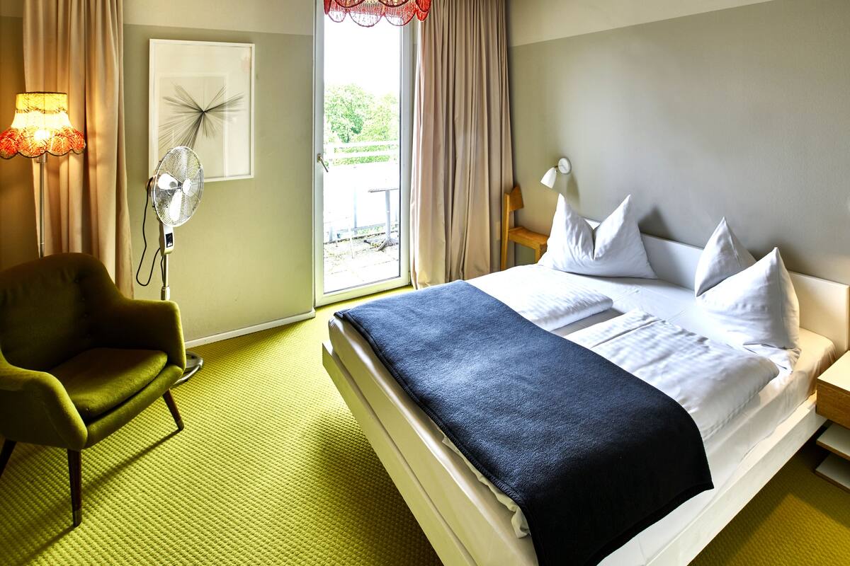Double Room, Balcony | Premium bedding, in-room safe, desk, WiFi (free)