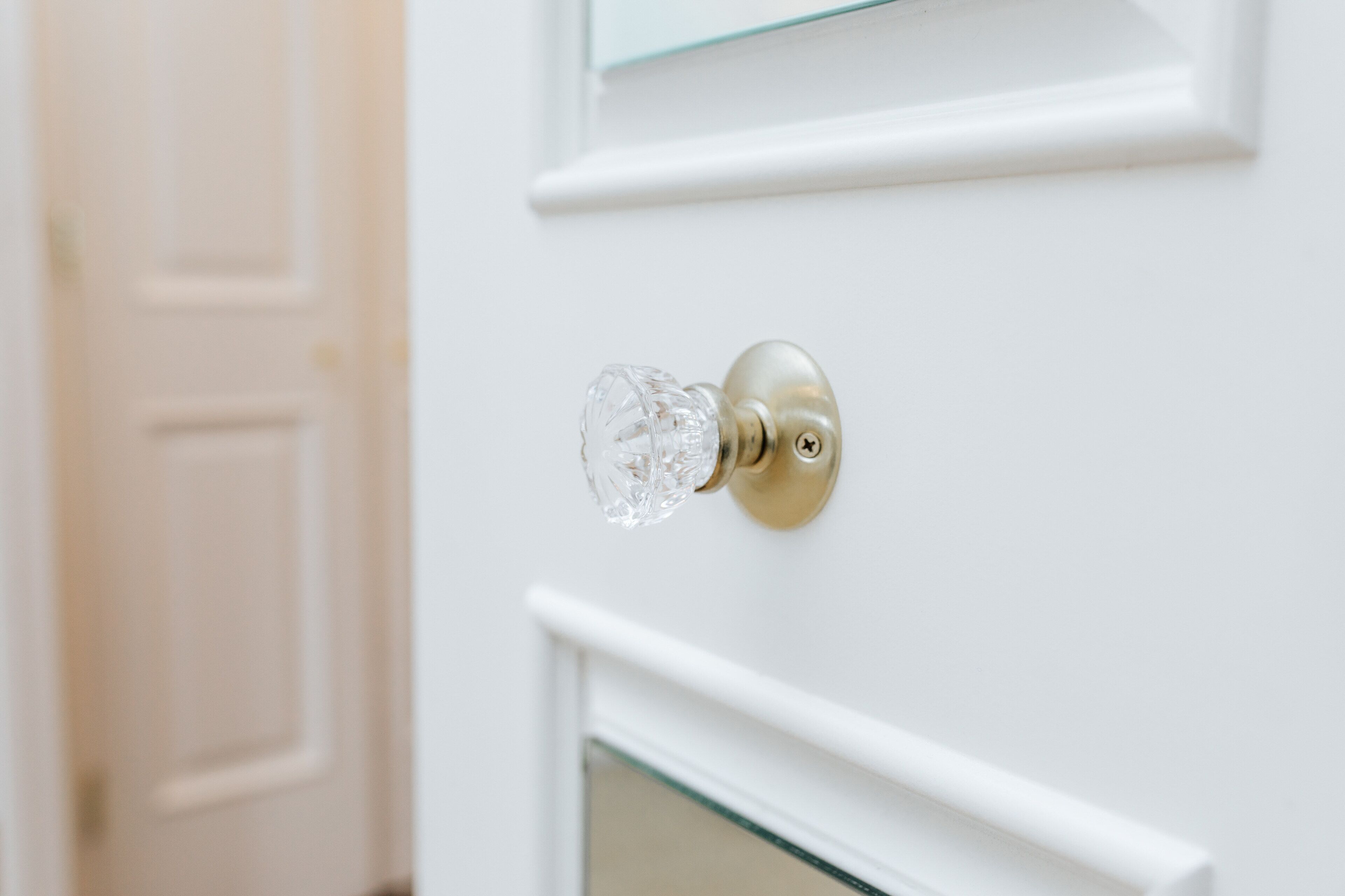 luxury room, 1 queen bed, city view | individually decorated, individually furnished, free wifi, bed sheets