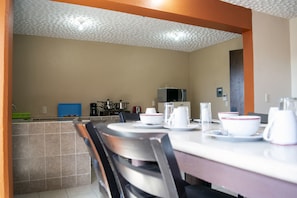 Departamento básico | Servicio a la habitación